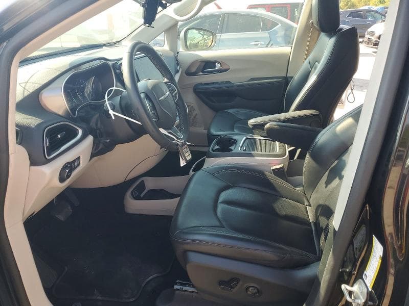 2023 CHRYSLER PACIFICA TOURING L 7