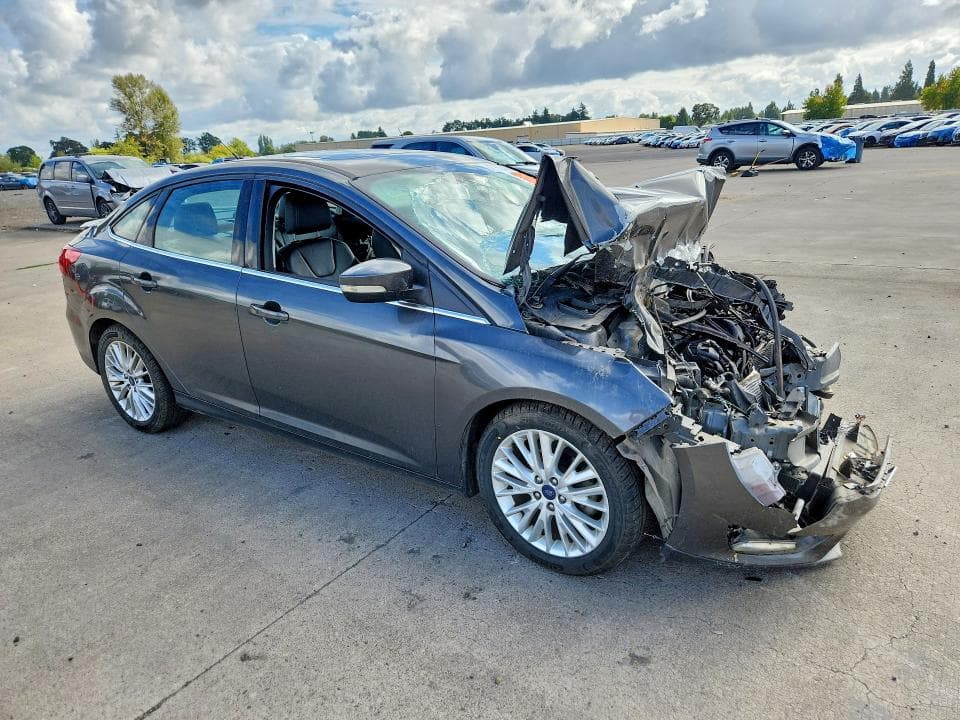 2017 FORD FOCUS TITANIUM 4