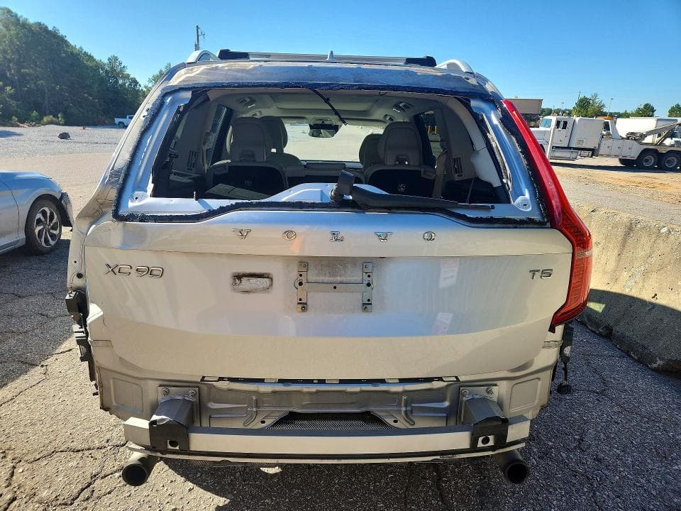 2018 VOLVO XC90 T5 6