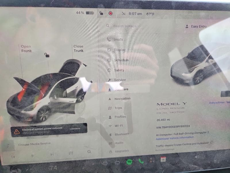 2023 TESLA MODEL Y 9