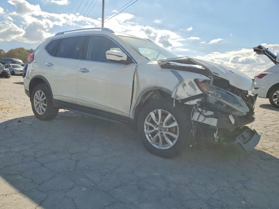 2017 NISSAN ROGUE SV 4