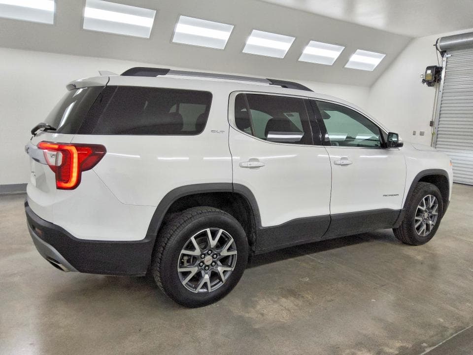 2023 GMC ACADIA SLT 3