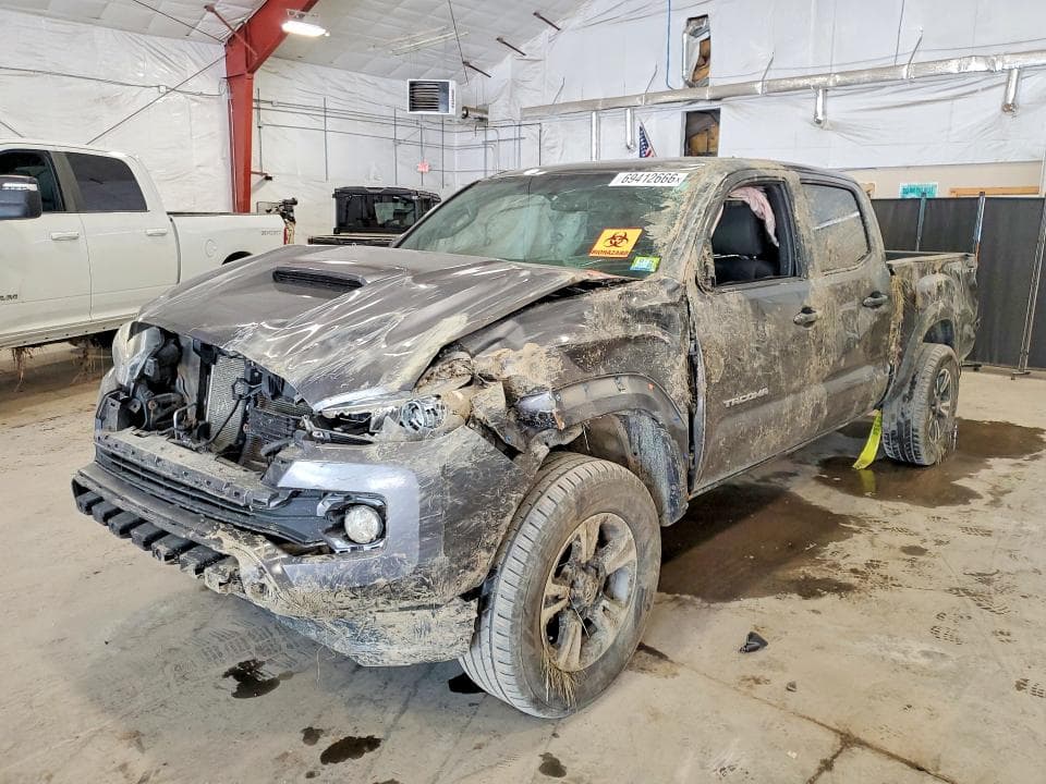 2017 TOYOTA TACOMA TRD SPORT