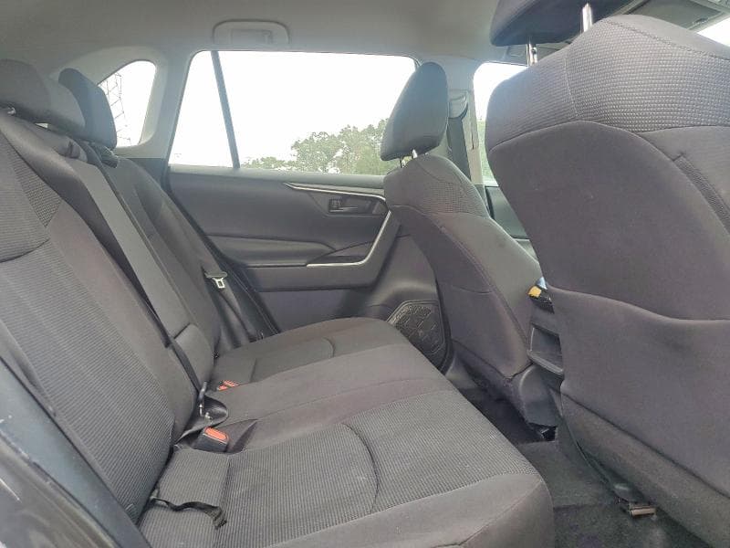 2019 TOYOTA RAV4 LE 11