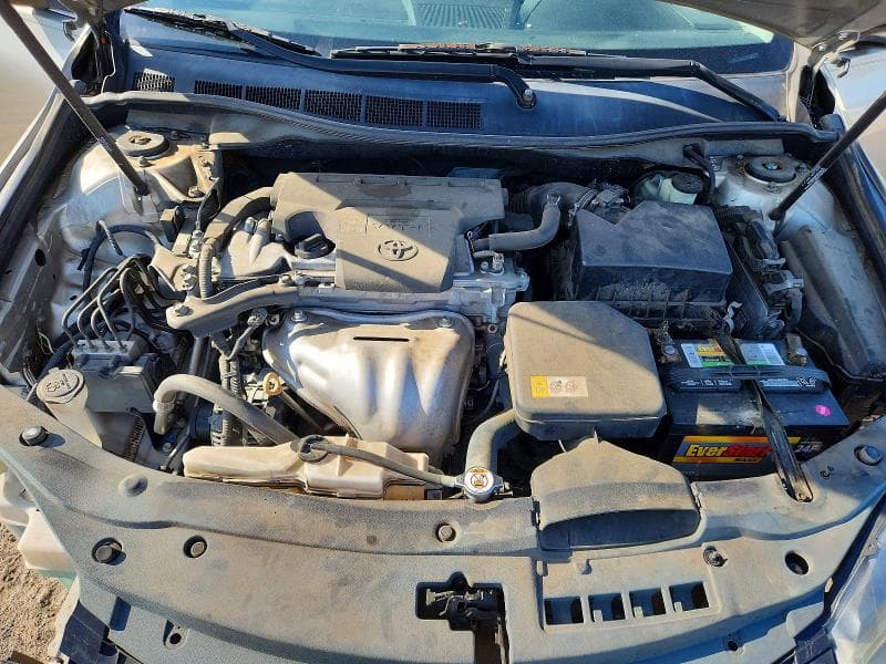 2017 TOYOTA CAMRY SE 11