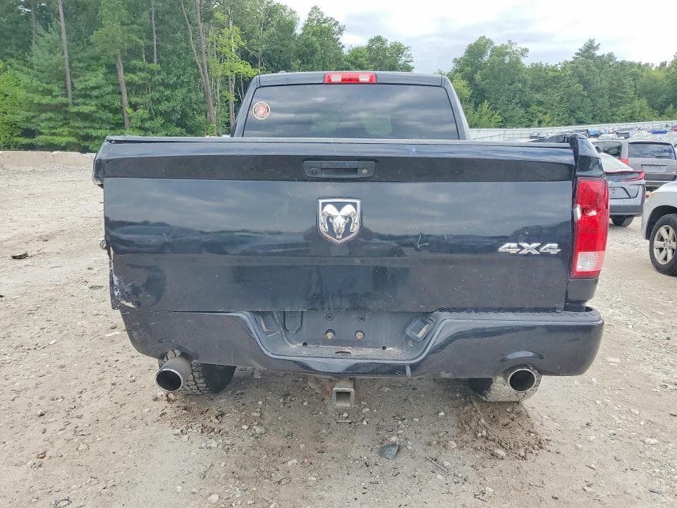 2017 RAM 1500 ST 6