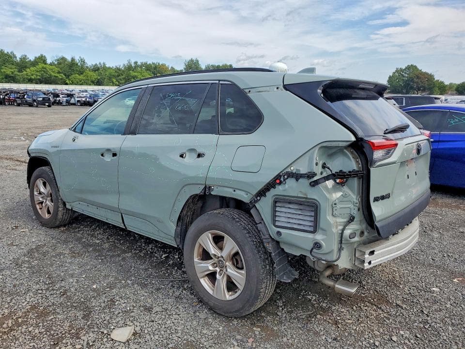 2020 TOYOTA RAV4 HYBRID XLE 2