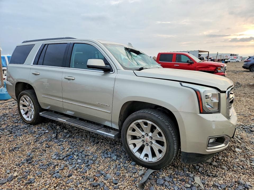 2017 GMC YUKON SLT 4