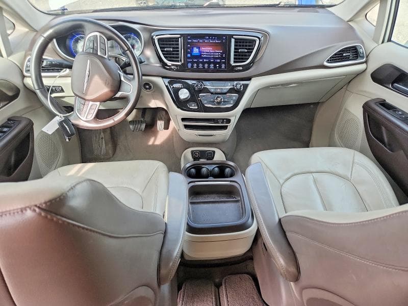 2017 CHRYSLER PACIFICA TOURING L 8