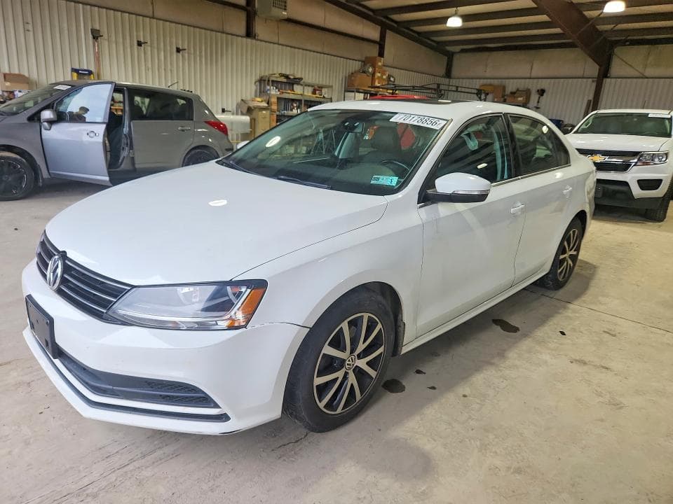 2017 VOLKSWAGEN JETTA SE - 1
