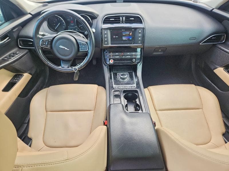 2018 JAGUAR XE PREMIUM 8