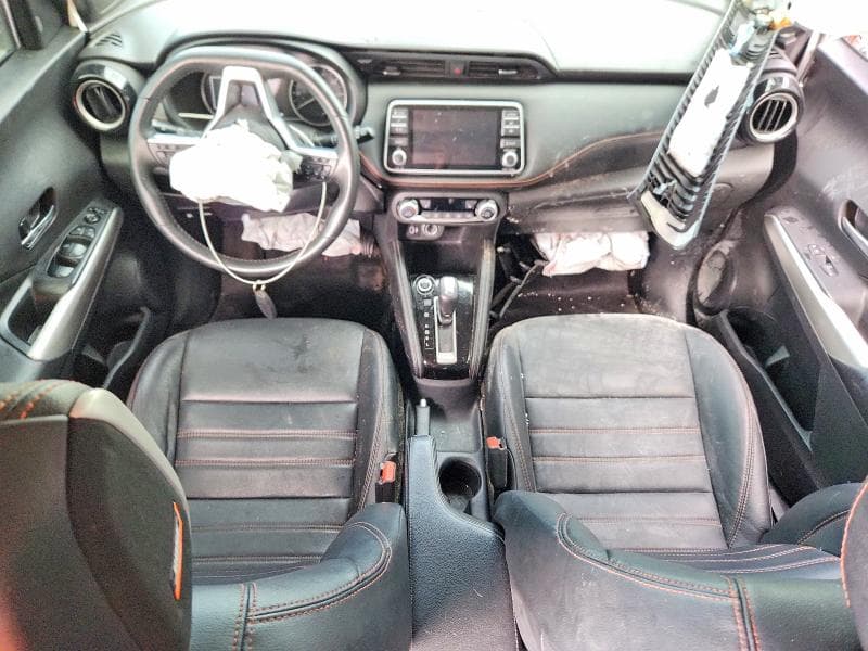 2020 NISSAN KICKS SR 8