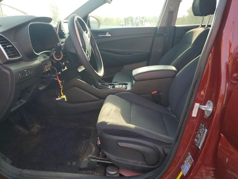 2020 HYUNDAI TUCSON SE 7