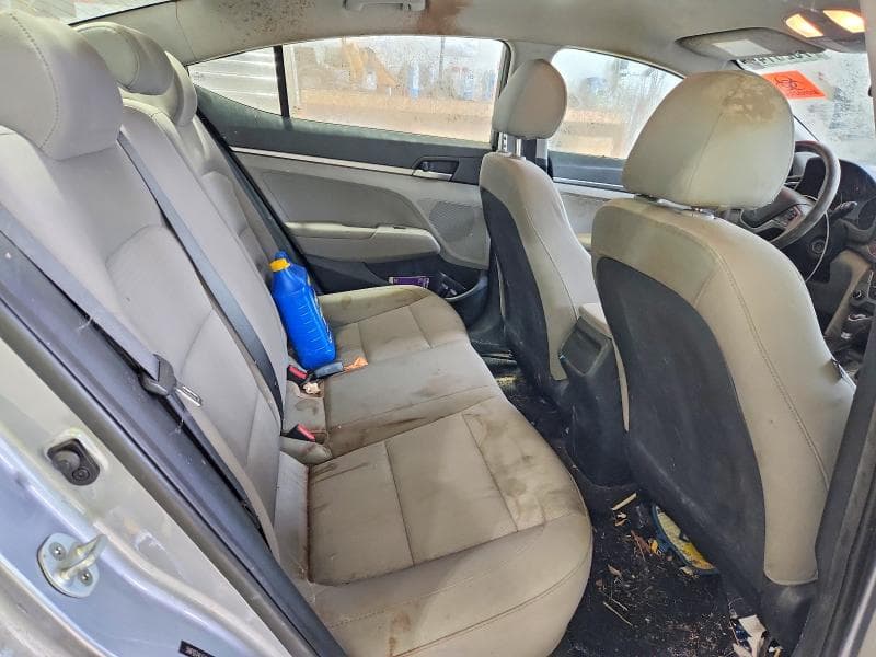 2017 HYUNDAI ELANTRA SE 10