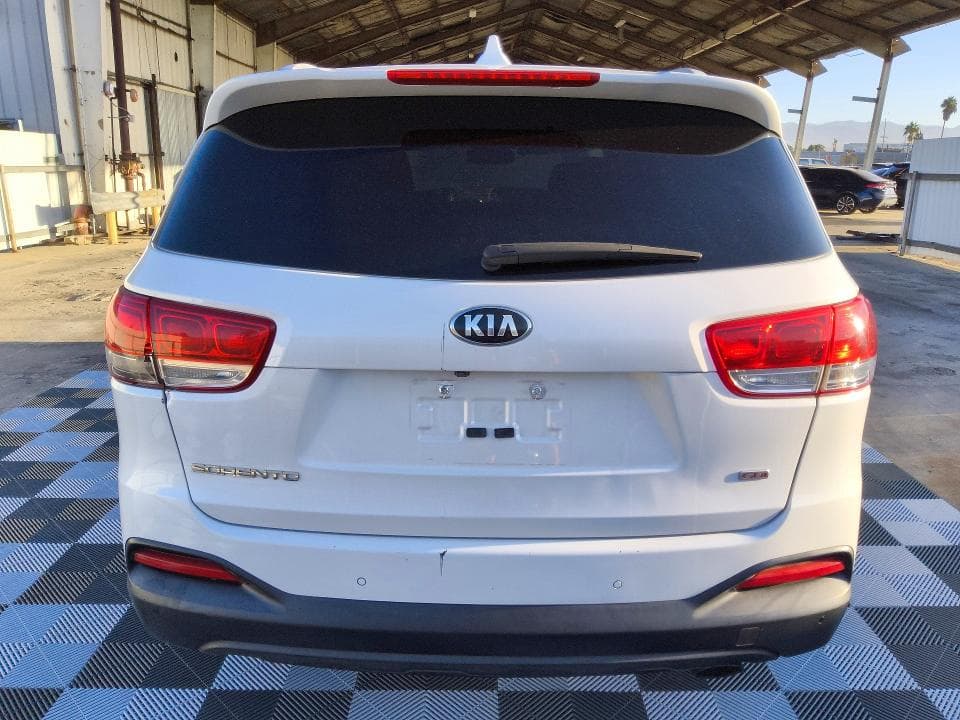 2017 KIA SORENTO LX 6
