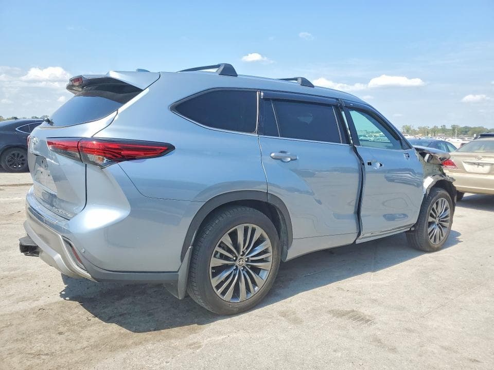 2021 TOYOTA HIGHLANDER PLATINUM 3