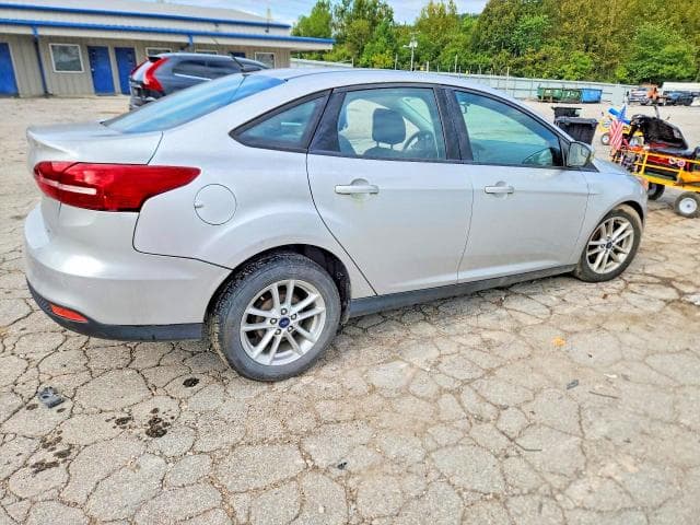 2017 FORD FOCUS SE 3