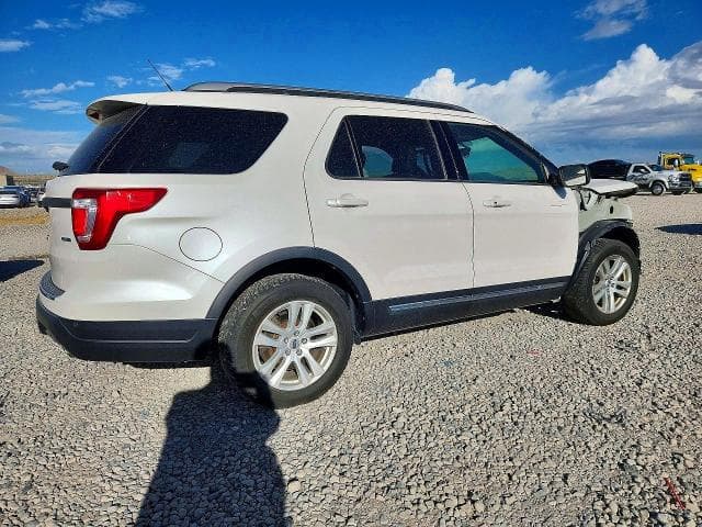 2018 FORD EXPLORER XLT 3