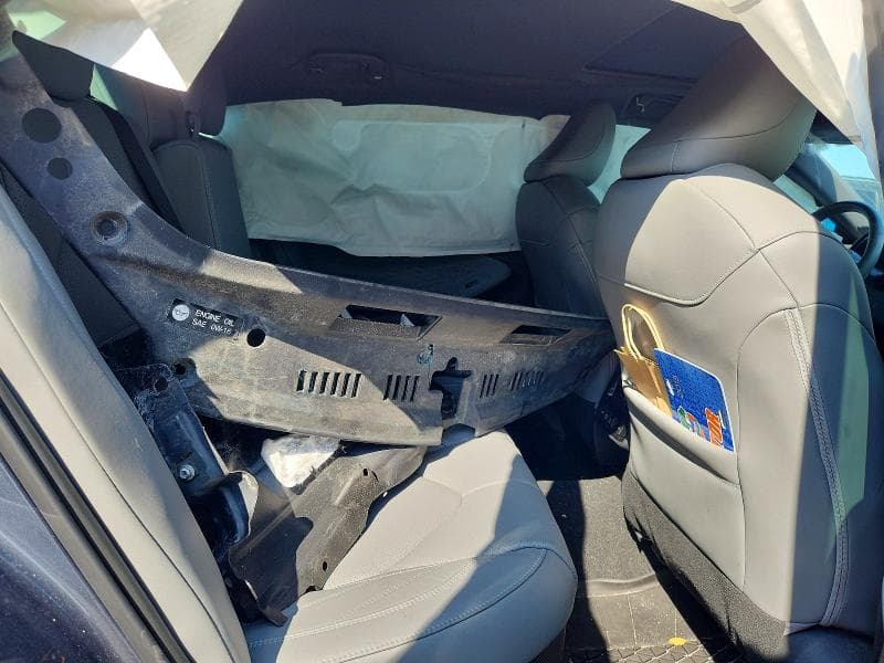 2022 TOYOTA AVALON LIMITED 10