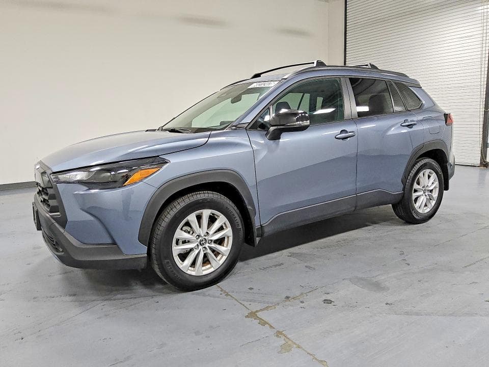 2026 TOYOTA COROLLA CROSS LE