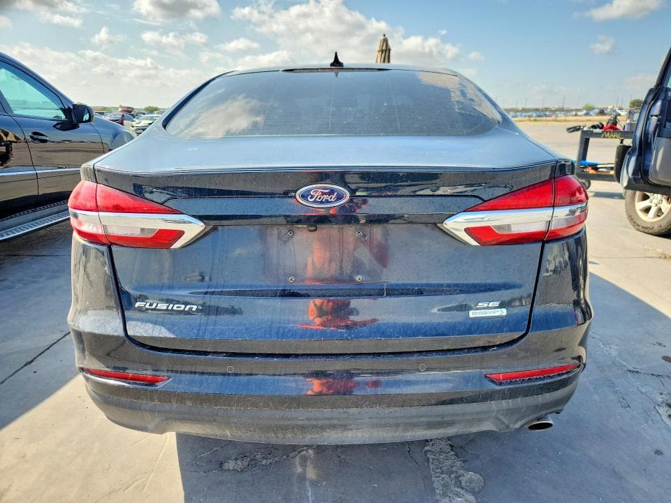 2020 FORD FUSION SE 6