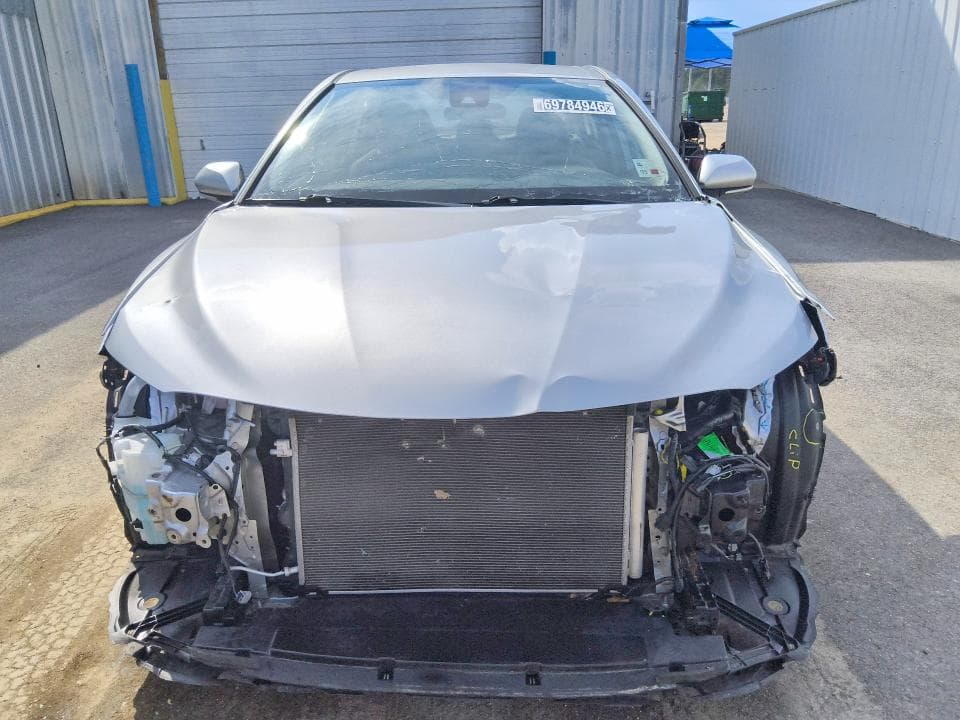 2022 TOYOTA CAMRY LE 5