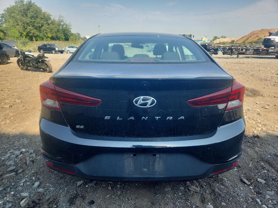 2019 HYUNDAI ELANTRA SE 6