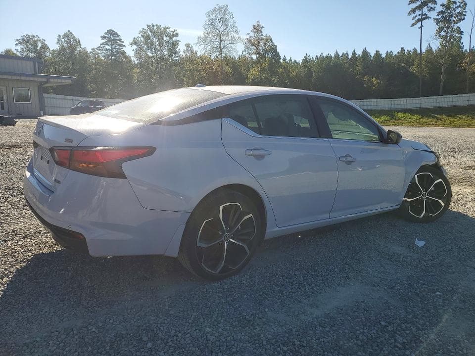 2024 NISSAN ALTIMA SR 3