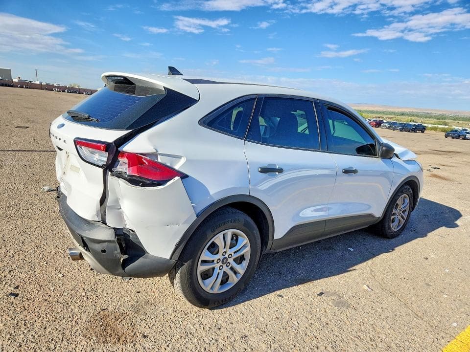 2022 FORD ESCAPE S 3