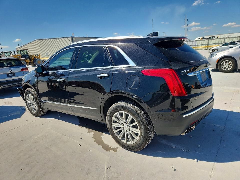 2017 CADILLAC XT5 LUXURY 2