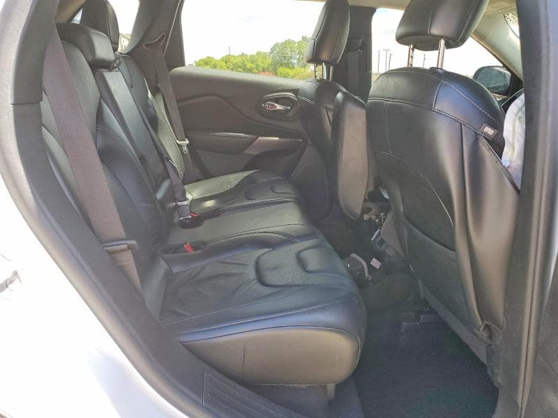 2019 JEEP CHEROKEE LIMITED 10