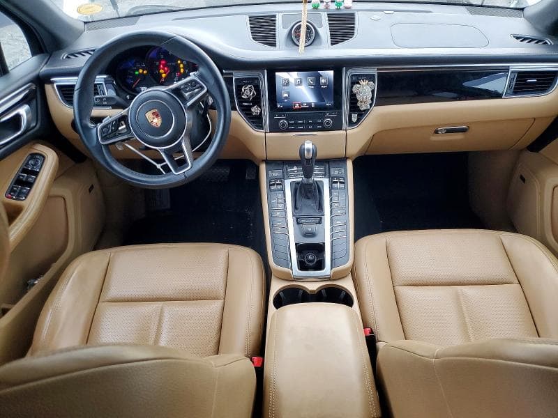 2018 PORSCHE MACAN 8