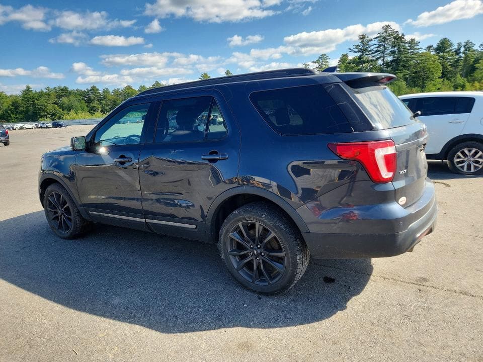 2017 FORD EXPLORER XLT 2