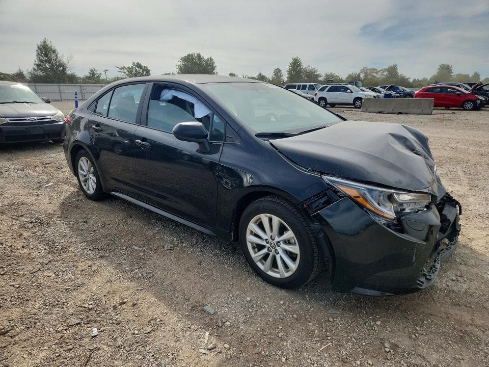 2026 TOYOTA COROLLA LE 4