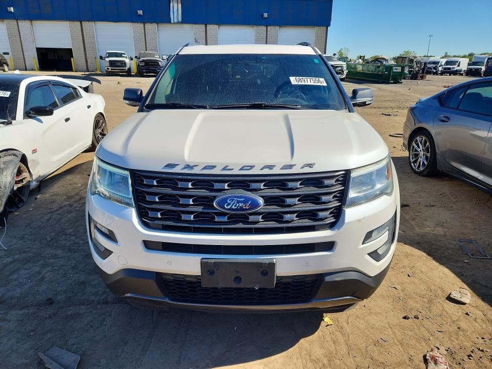2017 FORD EXPLORER XLT 5