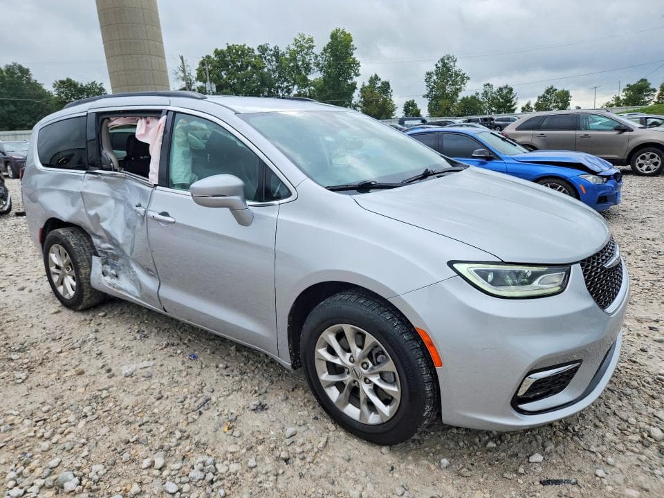 2022 CHRYSLER PACIFICA TOURING L 4