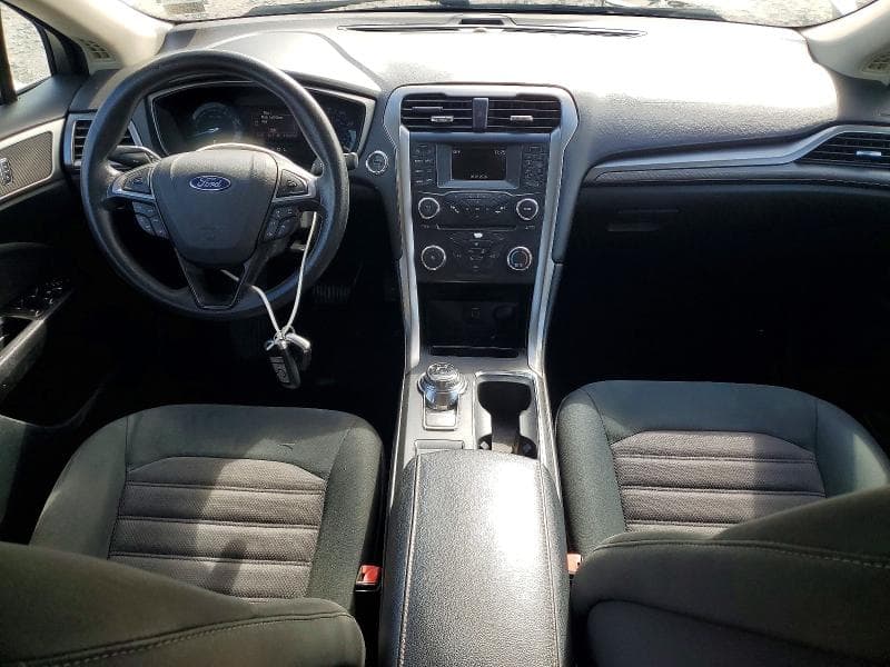 2017 FORD FUSION SE 8