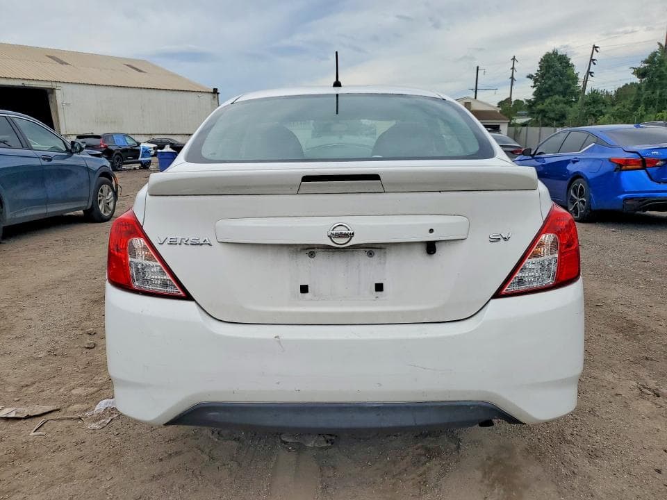 2017 NISSAN VERSA 1.6 SV 6