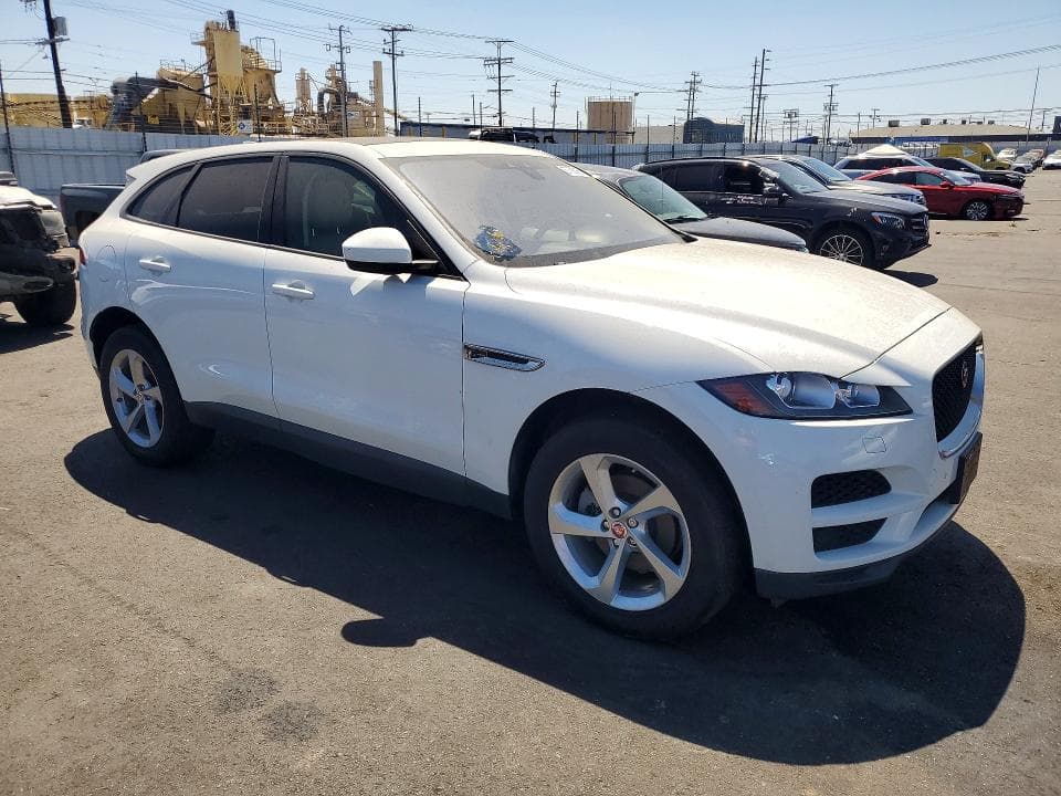 2017 JAGUAR F-PACE PREMIUM 4