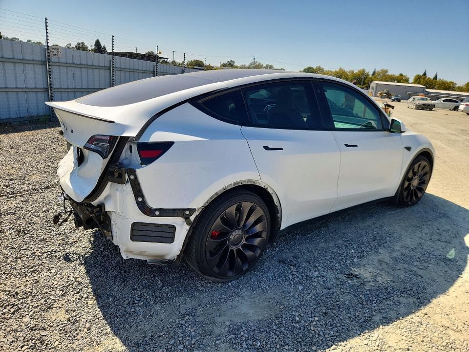 2022 TESLA MODEL Y 3
