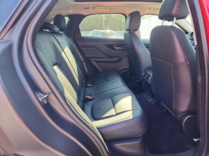 2017 JAGUAR F-PACE PREMIUM 10