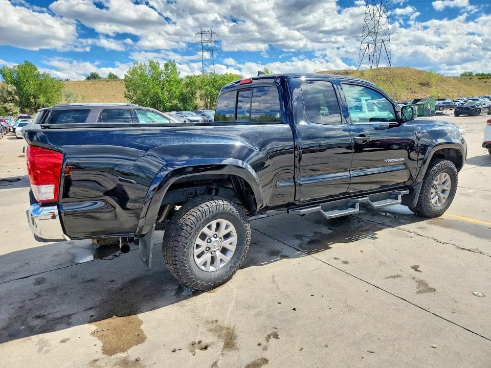 2017 TOYOTA TACOMA SR5 V6 3
