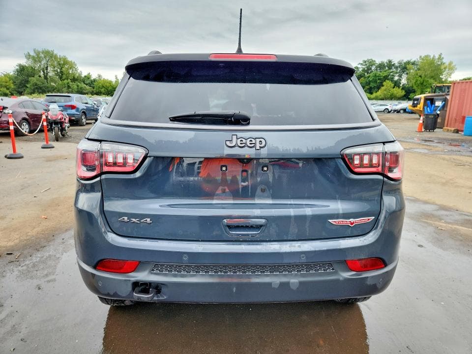 2017 JEEP COMPASS TRAILHAWK 6