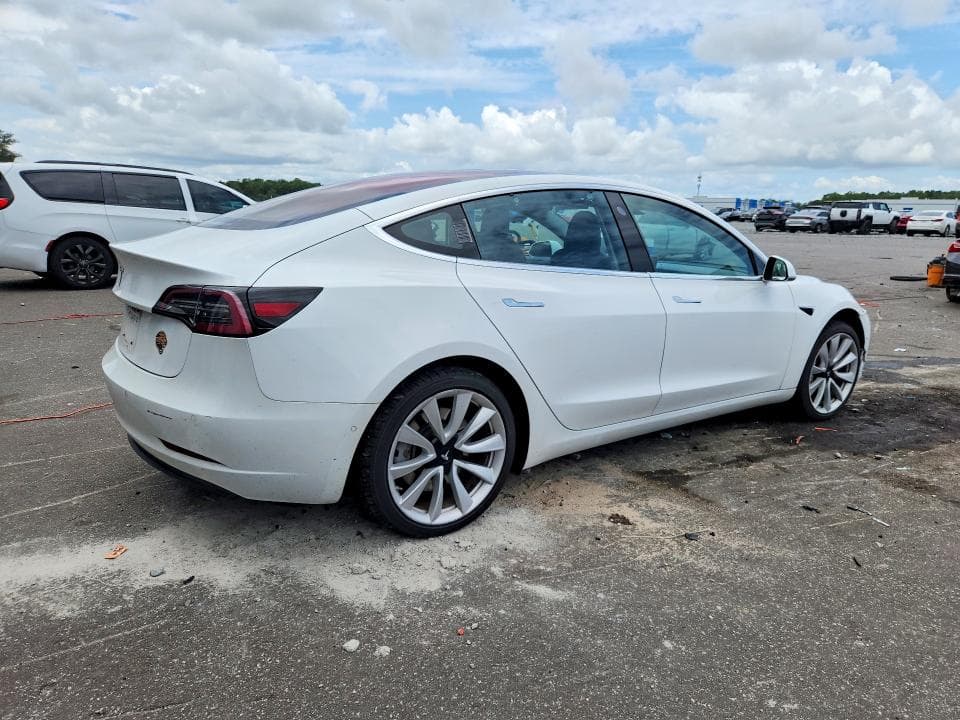 2018 TESLA MODEL 3 3