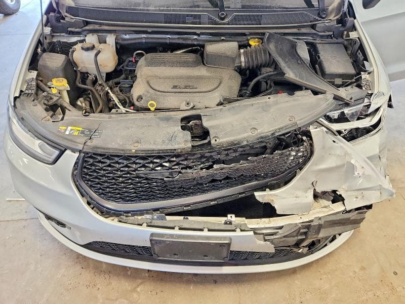 2023 CHRYSLER PACIFICA TOURING L 12