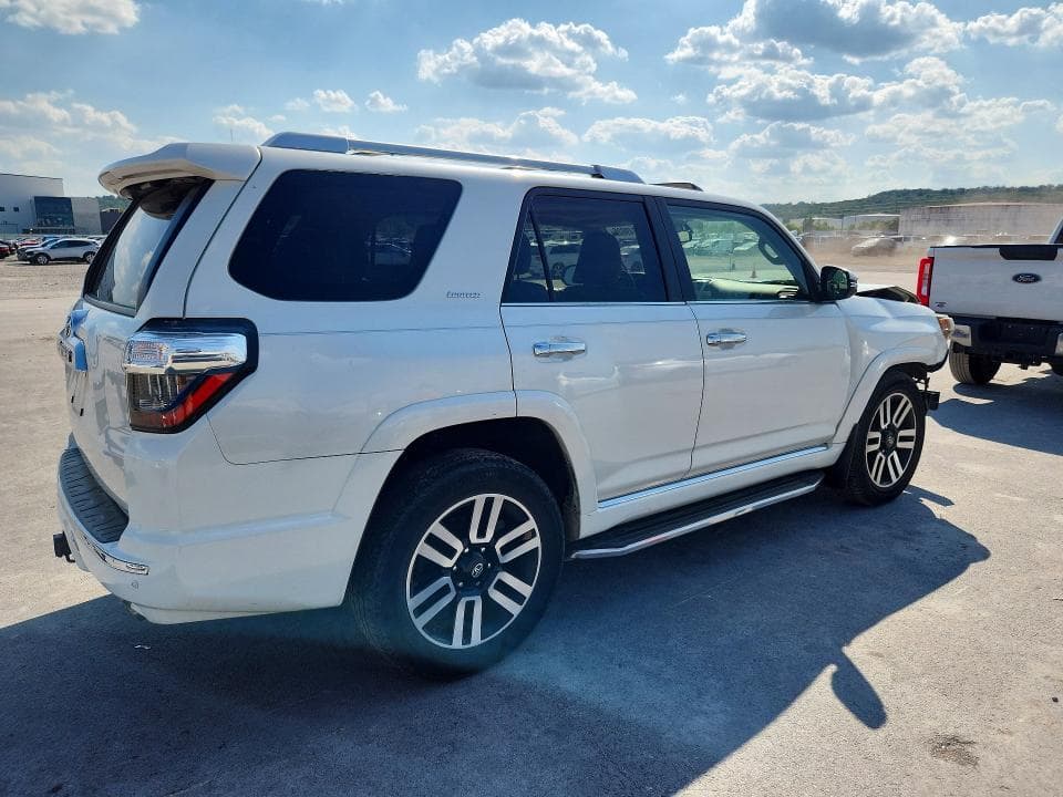 2017 TOYOTA 4RUNNER LIMITED 3