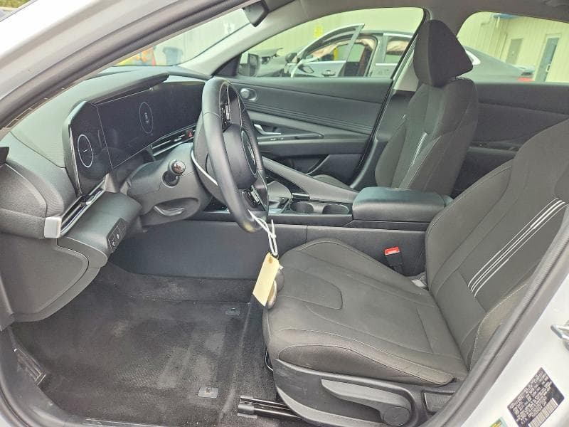 2024 HYUNDAI ELANTRA SEL 7