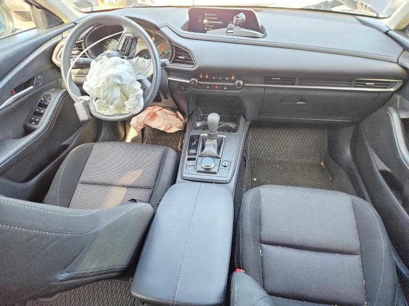 2024 MAZDA CX-30 8