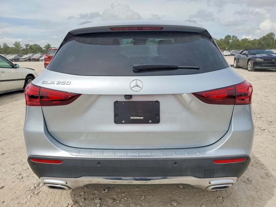 2025 MERCEDES-BENZ GLA 250 6