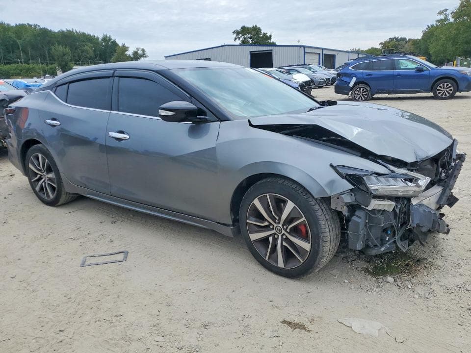 2019 NISSAN MAXIMA 4